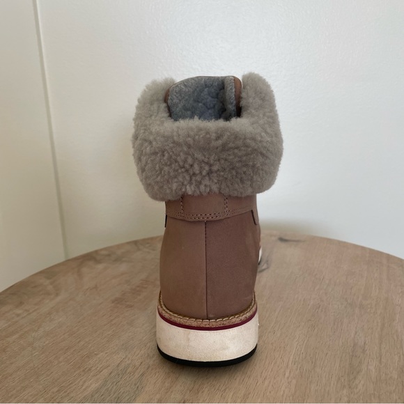 Women’s Cole Haan Grand Explore Waterproof HIKER BOOTS 9.5 B- Twilight Mauve - Picture 3 of 12